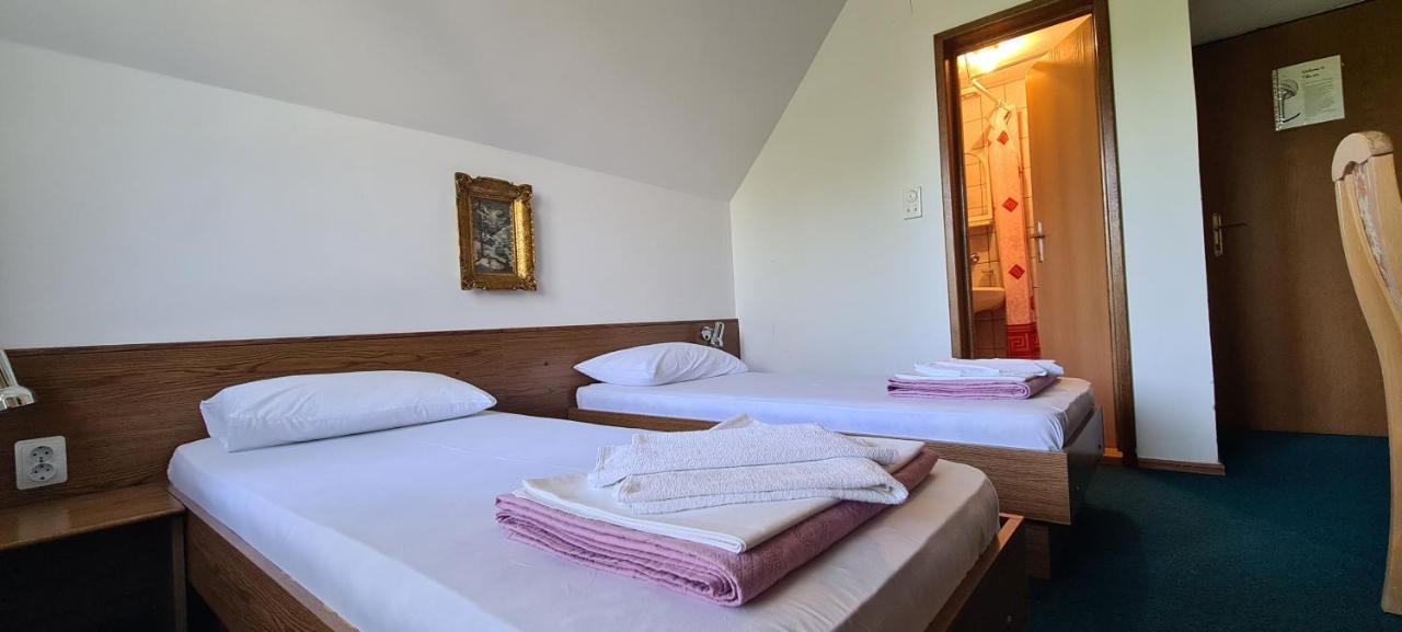 Guest House Tiha Noc Žabljak Eksteriør billede
