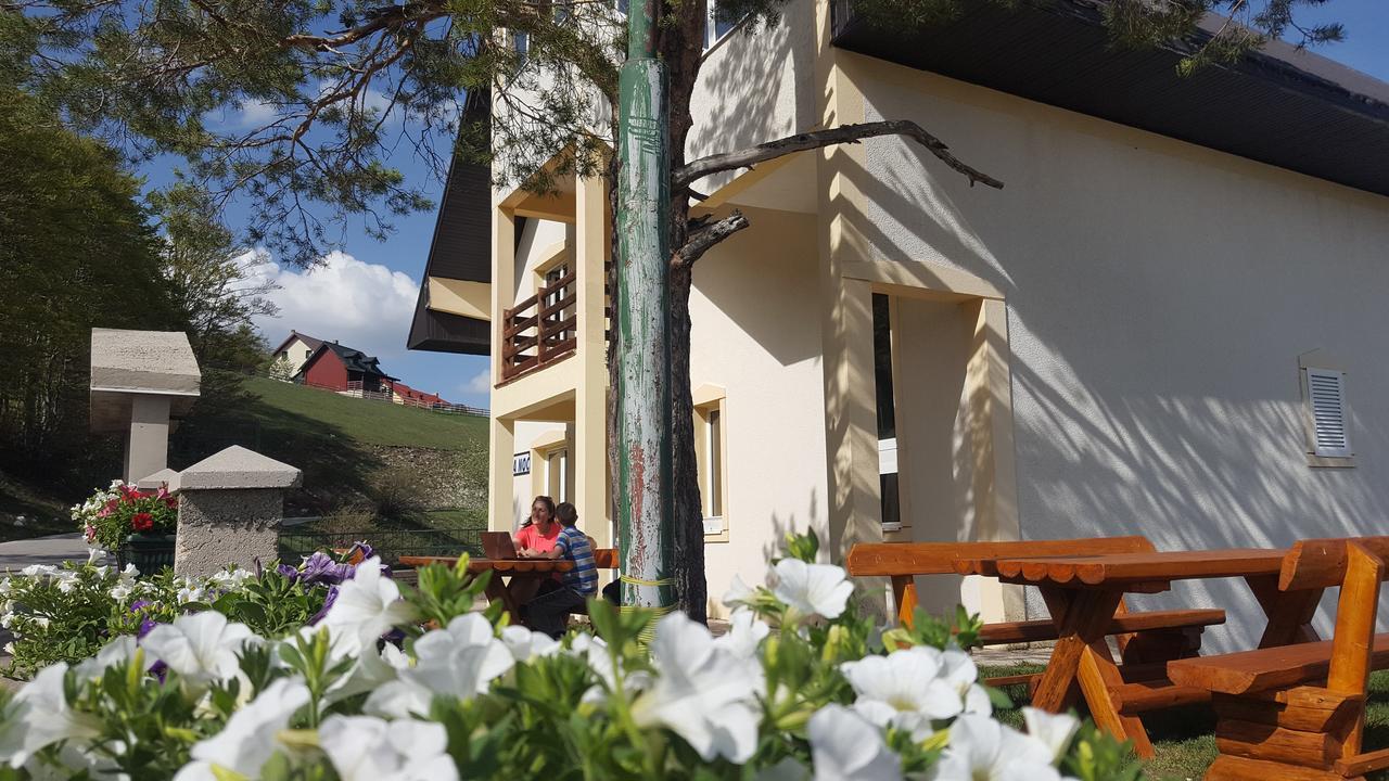 Guest House Tiha Noc Žabljak Eksteriør billede