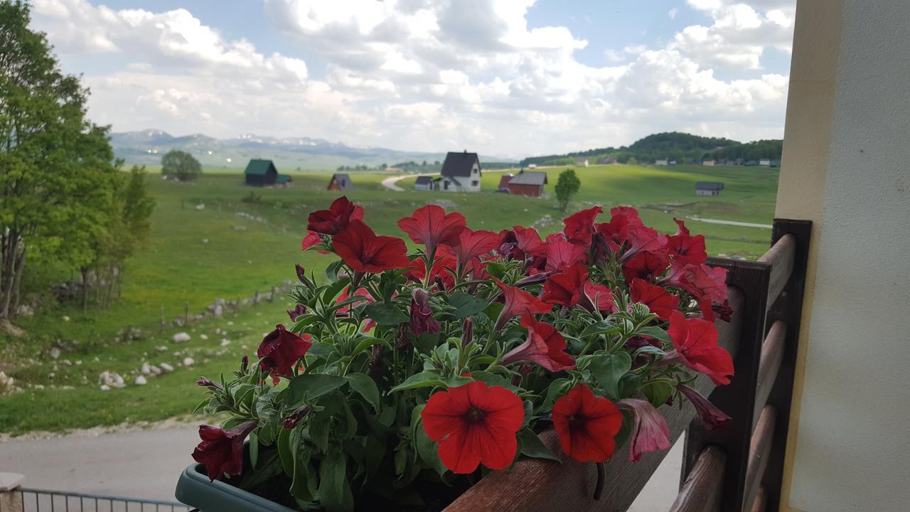 Guest House Tiha Noc Žabljak Eksteriør billede