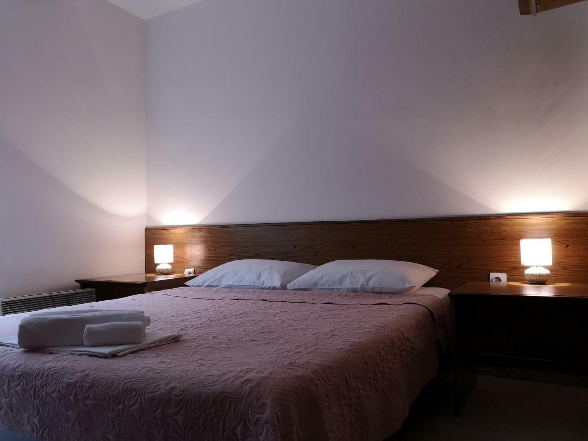 Guest House Tiha Noc Žabljak Eksteriør billede